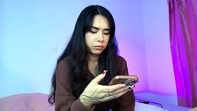Snapshot of AmyOlimpo chatting on 04-22-26, 11:17 AmyOlimpo online show from 04-22-26, 11:17