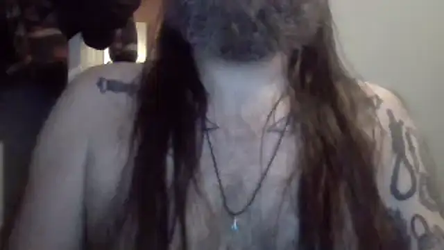 Snapshot of Thrillhouse chatting on 12-11-24, 06:42 Thrillhouse online show from 12-11-24, 06:42