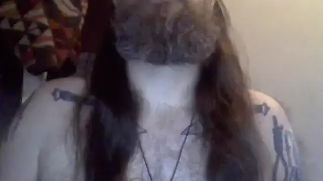 Snapshot of Thrillhouse chatting on 12-23-24, 08:55 Thrillhouse online show from 12-23-24, 08:55