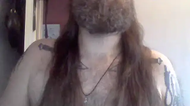 Snapshot of Thrillhouse chatting on 01-08-25, 02:25 Thrillhouse online show from 01-08-25, 02:25