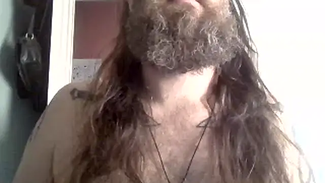 Snapshot of Thrillhouse chatting on 01-10-25, 02:23 Thrillhouse online show from 01-10-25, 02:23