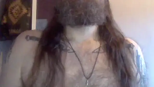 Snapshot of Thrillhouse chatting on 01-24-25, 09:49 Thrillhouse online show from 01-24-25, 09:49