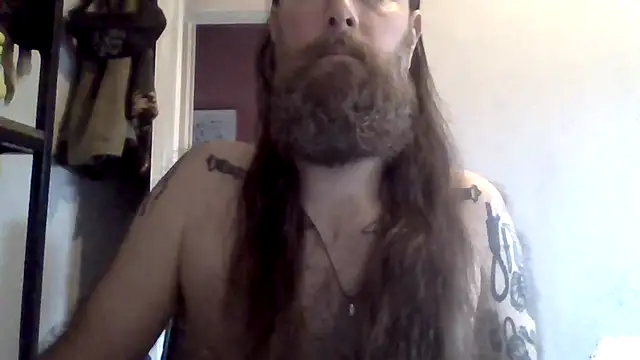 Snapshot of Thrillhouse chatting on 09-17-25, 07:43 Thrillhouse online show from 09-17-25, 07:43