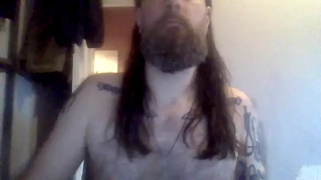 Snapshot of Thrillhouse chatting on 09-20-25, 02:29 Thrillhouse online show from 09-20-25, 02:29