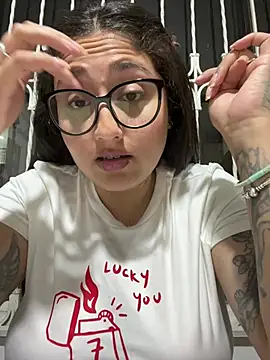 croftsmila online show from 04-09-26, 11:54