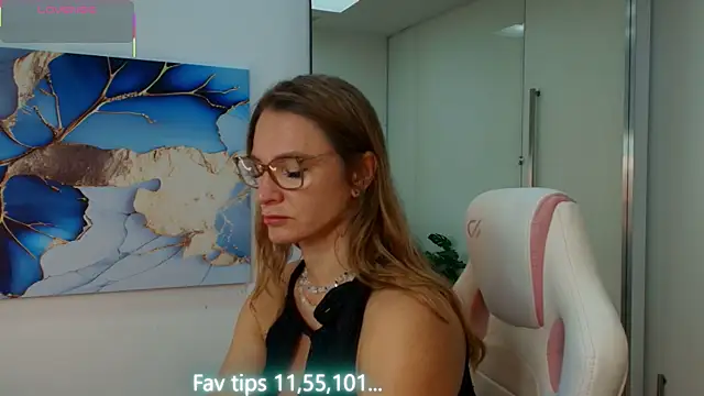 Milf Tea online show from 06-24-26, 09:41