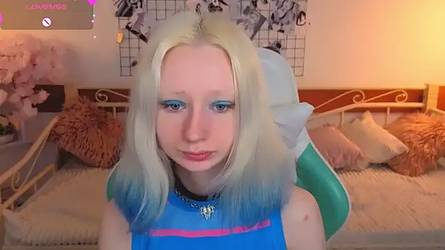 Katia Kim online show from 02-23-26, 06:33