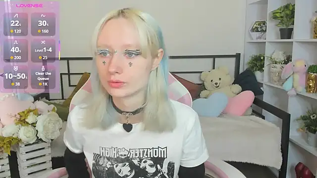 Katia Kim online show from 05-07-26, 05:35