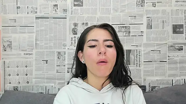 Mhelanny2 online show from 12-07-24, 05:42