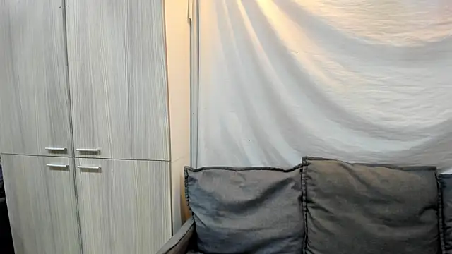 Mhelanny2 online show from 04-03-26, 05:33