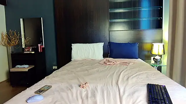 bl4ckdoll  online show from 03-12-26, 06:30