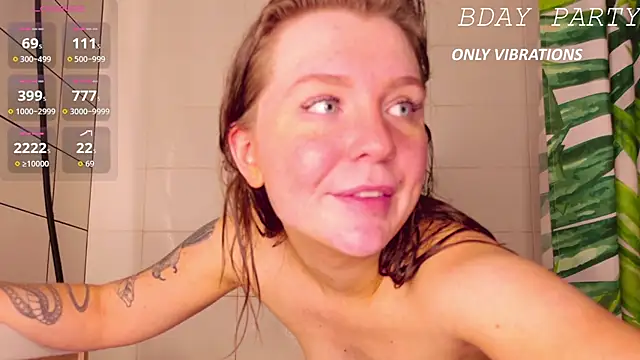 Snapshot of yourlovelyjul chatting on 05-18-26, 08:25 yourlovelyjul online show from 05-18-26, 08:25