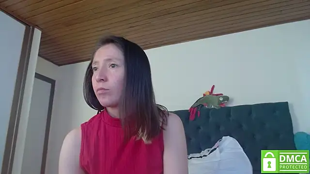 Snapshot of Sophi_Cute chatting on 12-09-24, 03:44 Sophi Cute online show from 12-09-24, 03:44