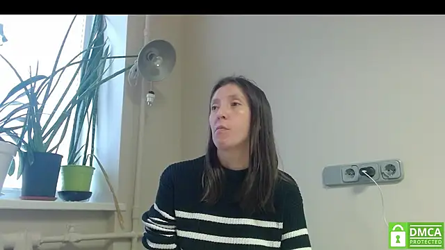 Sophi Cute online show from 10-28-25, 01:58