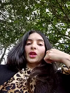 Snapshot of Sam_Sara chatting on 05-18-26, 07:31 Sam Sara online show from 05-18-26, 07:31