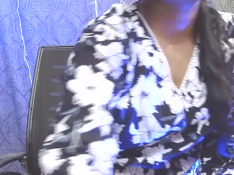 Snapshot of Supriya201 chatting on 09-15-25, 02:50 Supriya201 online show from 09-15-25, 02:50