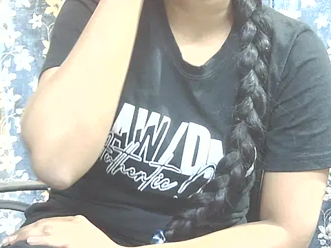 Snapshot of Supriya201 chatting on 01-15-26, 02:54 Supriya201 online show from 01-15-26, 02:54