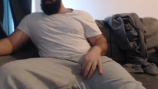 hugemachohandsome online show from 12-03-25, 09:07