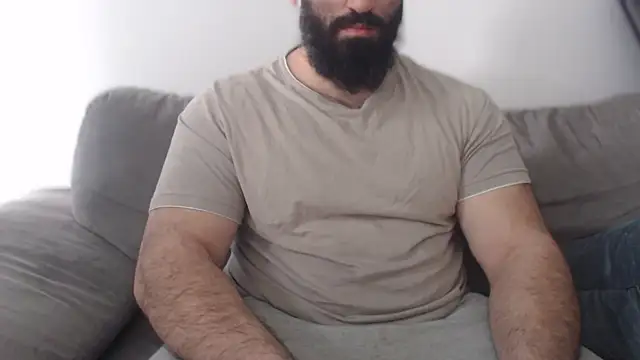 Snapshot of hugemachohandsome chatting on 05-09-26, 06:29 hugemachohandsome online show from 05-09-26, 06:29