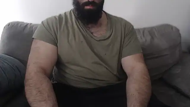 Snapshot of hugemachohandsome chatting on 05-11-26, 07:25 hugemachohandsome online show from 05-11-26, 07:25