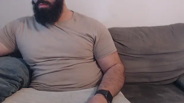 Snapshot of hugemachohandsome chatting on 05-18-26, 03:07 hugemachohandsome online show from 05-18-26, 03:07