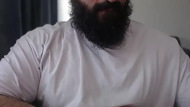 Snapshot of hugemachohandsome chatting on 05-24-26, 07:46 hugemachohandsome online show from 05-24-26, 07:46