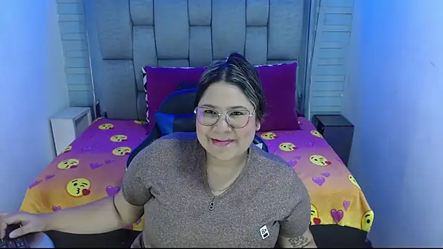 evelin zaens online show from 10-23-25, 04:34