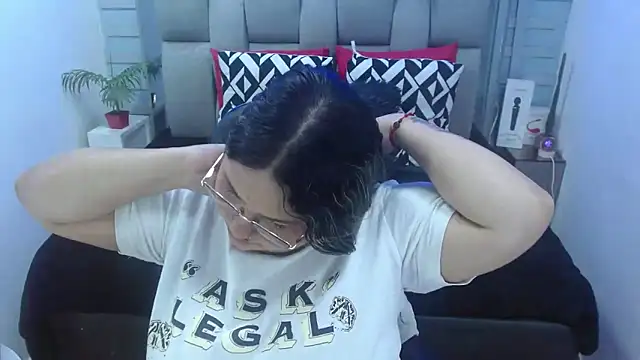 evelin zaens online show from 03-21-26, 04:17