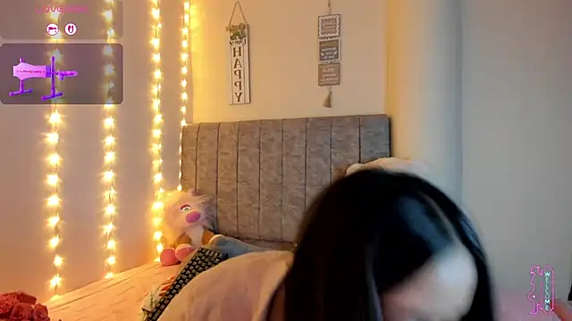 SaraCrow online show from 02-15-26, 04:31