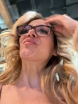 MessyNastyQueen online show from 12-27-24, 08:50