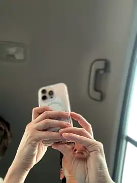 MessyNastyQueen online show from 10-05-25, 05:22