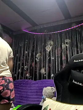 KikiXRed online show from 03-22-26, 04:27