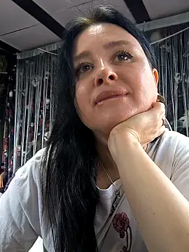 KikiXRed online show from 04-07-26, 09:21