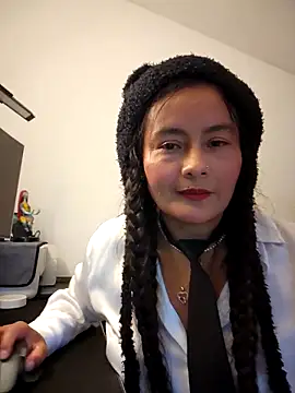 Snapshot of bellapaty chatting on 11-07-25, 03:12 bellapaty online show from 11-07-25, 03:12