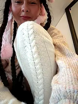 Snapshot of bellapaty chatting on 11-13-25, 09:19 bellapaty online show from 11-13-25, 09:19