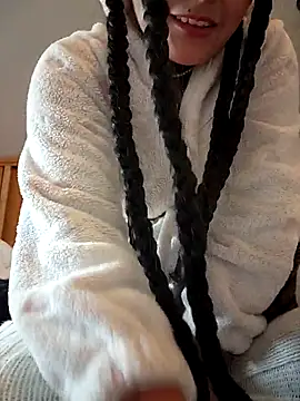 Snapshot of bellapaty chatting on 12-04-25, 09:29 bellapaty online show from 12-04-25, 09:29