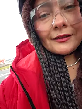 Snapshot of bellapaty chatting on 02-19-26, 10:33 bellapaty online show from 02-19-26, 10:33