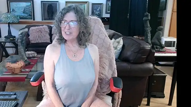 Snapshot of littlepistol01 chatting on 07-18-26, 03:49 littlepistol01 online show from 07-18-26, 03:49