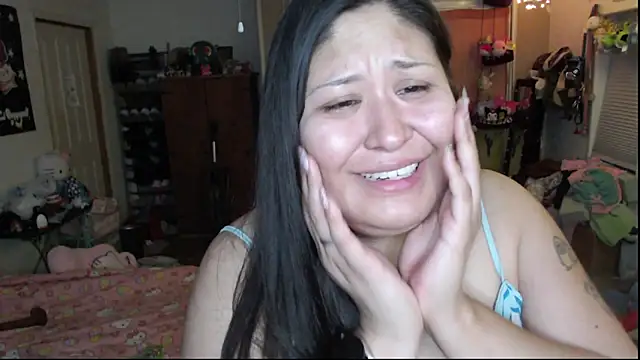Cupcakecutie449 online show from 05-15-26, 04:41