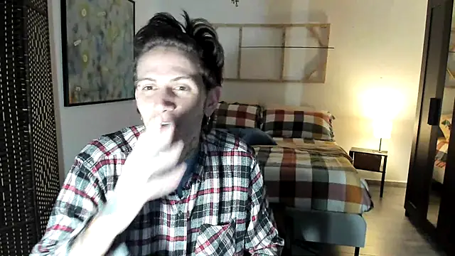 Snapshot of xxxciro13xxx chatting on 02-04-25, 08:17 xxxciro13xxx online show from 02-04-25, 08:17