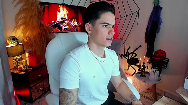 Snapshot of Matias_Murrier chatting on 10-22-25, 11:43 Matias Murrier online show from 10-22-25, 11:43