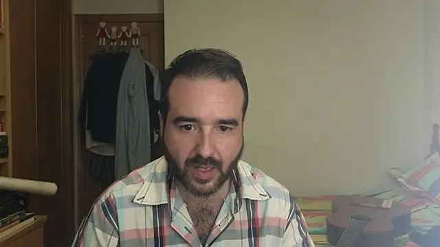 Snapshot of curiosillo83 chatting on 10-29-25, 08:43 curiosillo83 online show from 10-29-25, 08:43