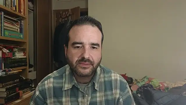 Snapshot of curiosillo83 chatting on 11-17-25, 05:41 curiosillo83 online show from 11-17-25, 05:41