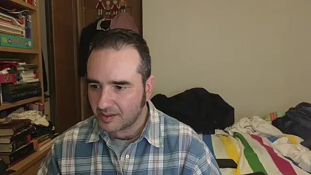 curiosillo83 online show from 04-15-26, 02:02