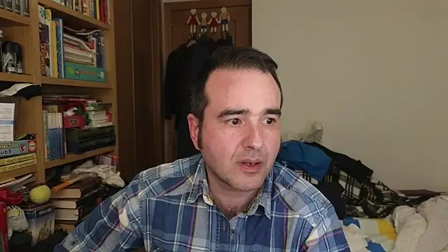 curiosillo83 online show from 04-20-26, 02:31