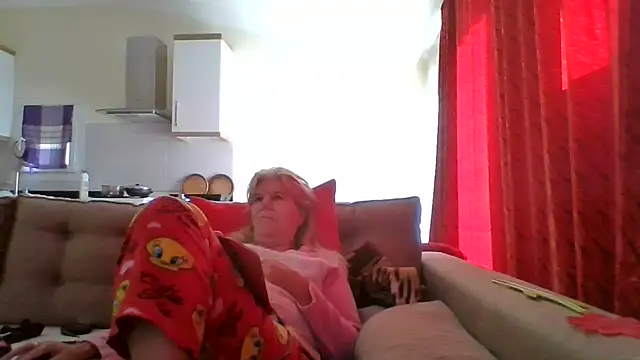 Snapshot of TrustfulVampire1 chatting on 11-15-25, 06:22 TrustfulVampire1 online show from 11-15-25, 06:22