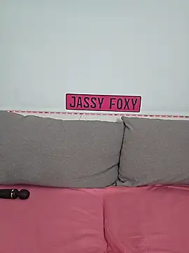 Snapshot of Jassy_Foxy chatting on 02-15-25, 08:44 Jassy Foxy online show from 02-15-25, 08:44