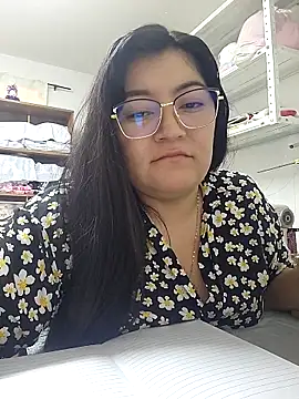 Sakura 0505 online show from 04-11-26, 10:14