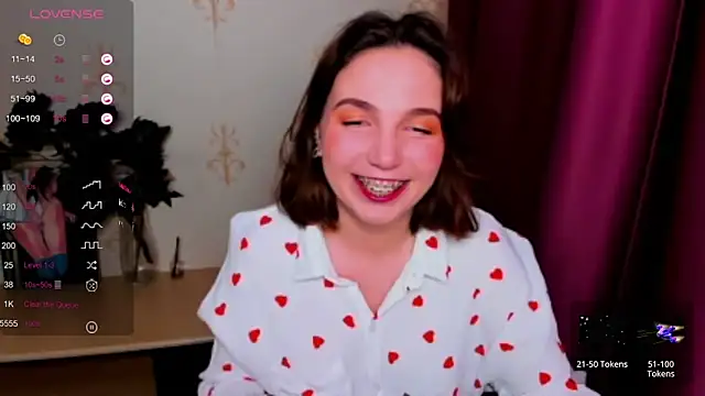 KindHazelHere  online show from 09-08-25, 08:19