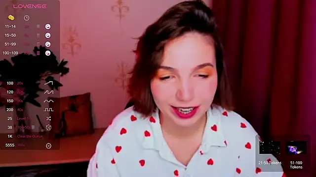 KindHazelHere  online show from 10-26-25, 08:20